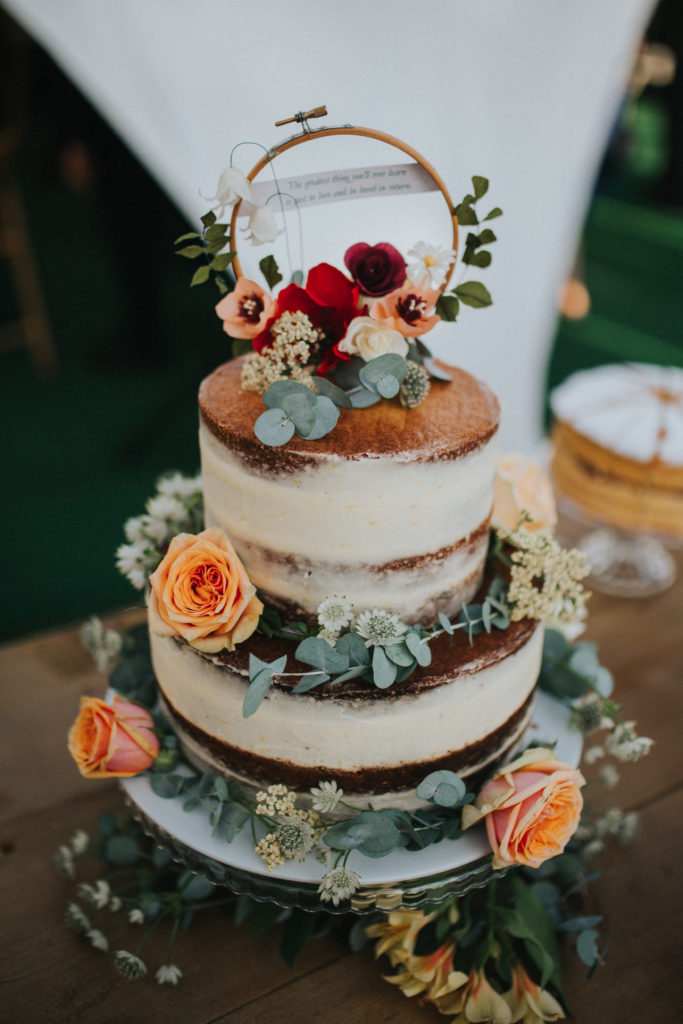 naked cake with flowers