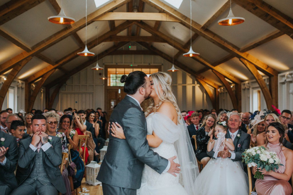 first kiss at Hyde house, Cotswold wedding